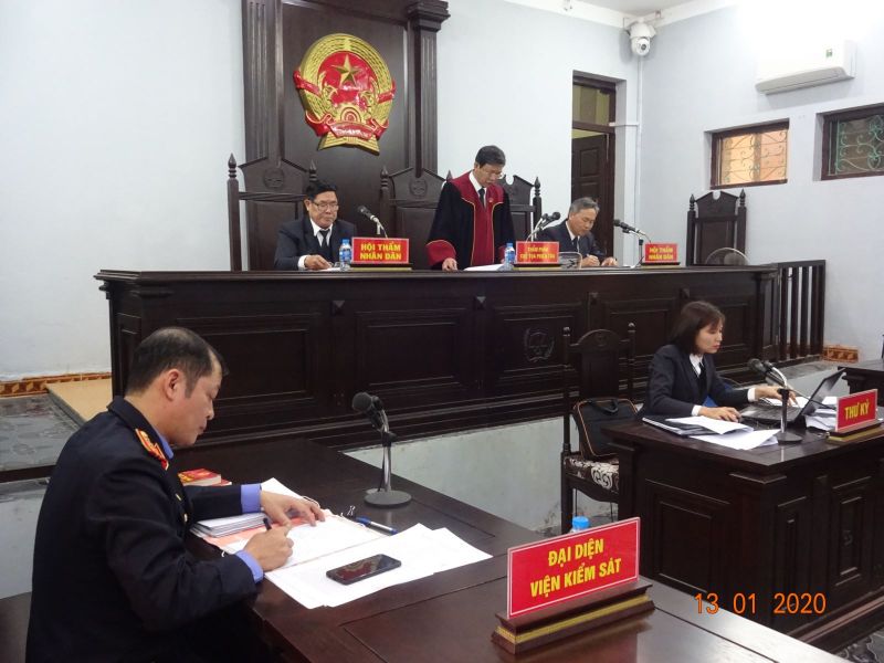 Đề xuất án lệ xác định tội danh trong trường hợp sử dụng hung khí nguy hiểm tấn công vào vùng trọng yếu cơ thể nạn nhân.