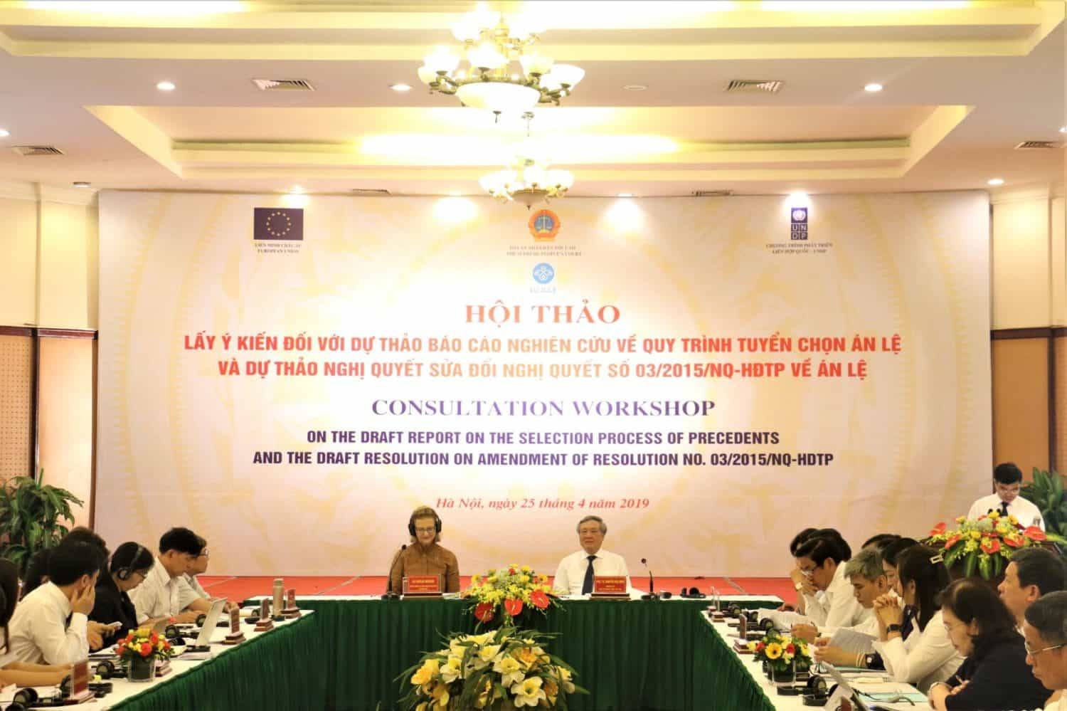 Vai trò của Tòa án trong việc tạo lập án lệ: Đánh giá từ góc độ các học thuyết chính trị và pháp lý