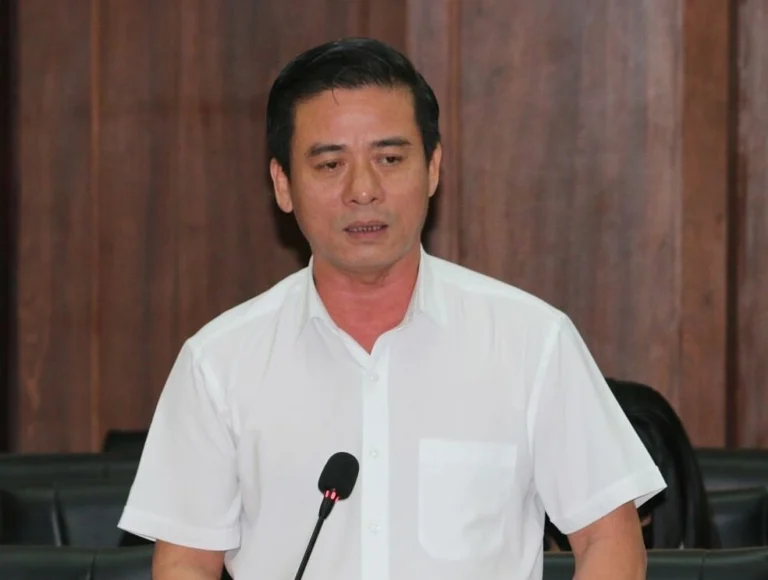 Hàng loạt thẩm phán hầu tòa